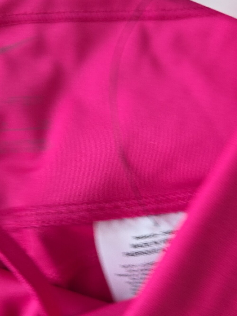 Nike Girls Capri Leggings in Bright Pink - Picture 4 of 4